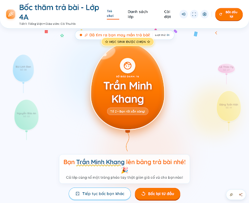 Giao diện màn hình kết quả do Stitch tạo ra: một quả bóng bay phóng to ở giữa kèm confetti, hiện tên học sinh được chọn, các quả bóng khác mờ dần ở hai bên